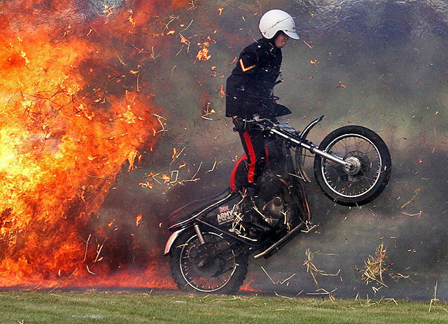 Video shows Andy Carroll's terrifying attempted robbery